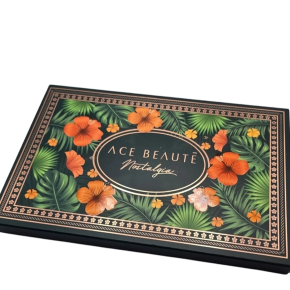 Ace Beaute - "Nostalgia Palette" NIB - Picture 3 of 5